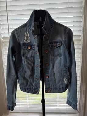 CI SONO Distressed Denim Jacket Women’s Size Small Light Wash Jean Jacket